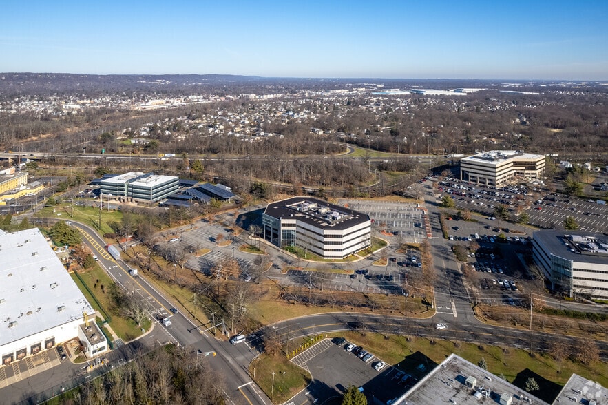 More Photos Of 399 Campus Dr, Somerset Office For Lease