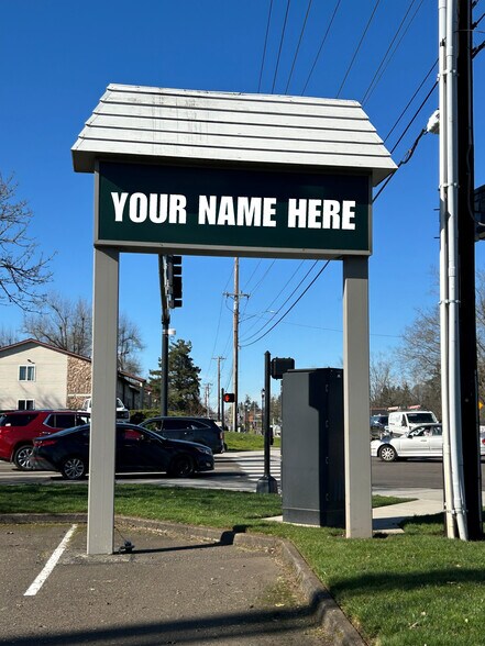 More Photos Of 1842 Molalla Ave, Oregon City Freestanding For Lease