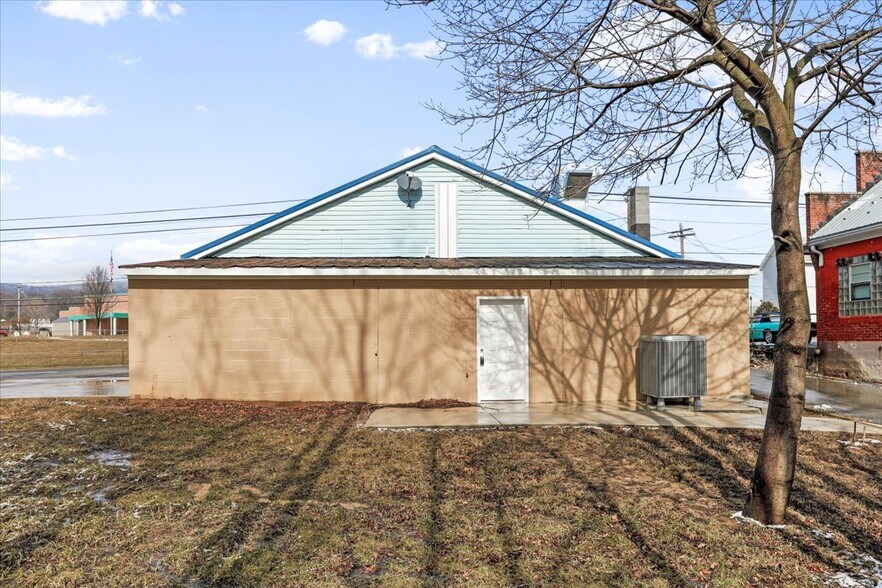 More Photos Of 12621 National Pike, Clear Spring Restaurant For Sale