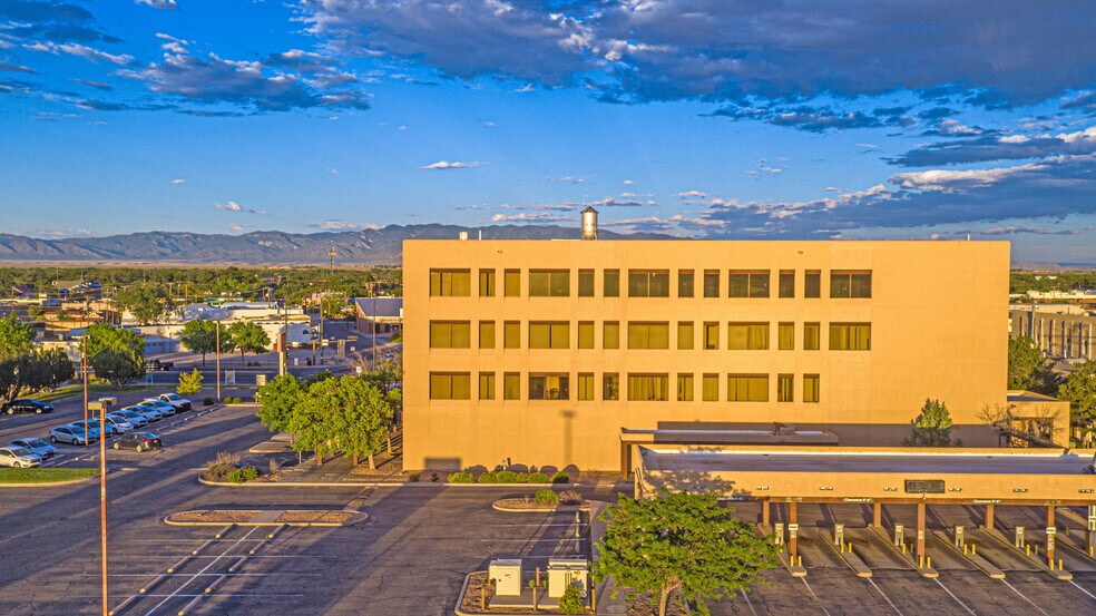 More Photos Of 101 S Main St, Belen Office For Sale