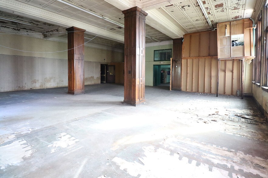 More Photos Of 312 N 7th St, Steubenville Warehouse For Sale