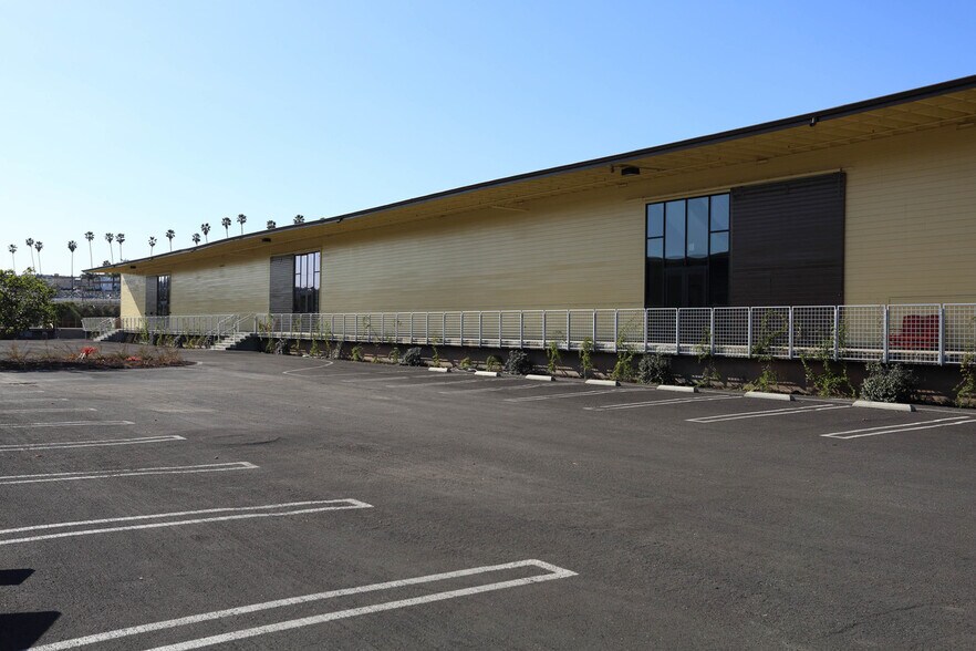 More Photos Of 112 E 22nd St, San Pedro Warehouse For Lease