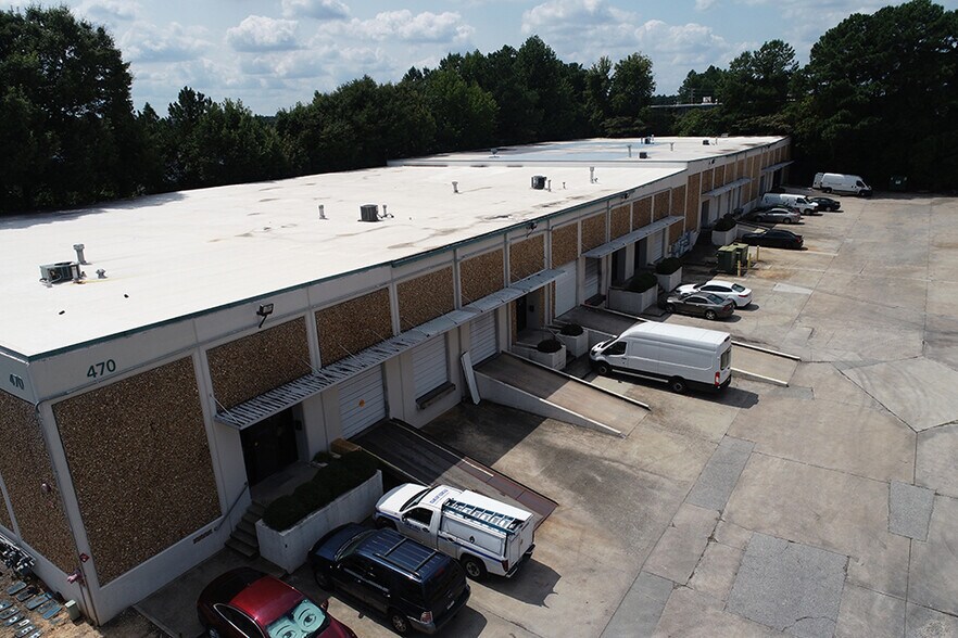 Primary Photo Of 470 Plaza Dr, College Park Warehouse For Lease