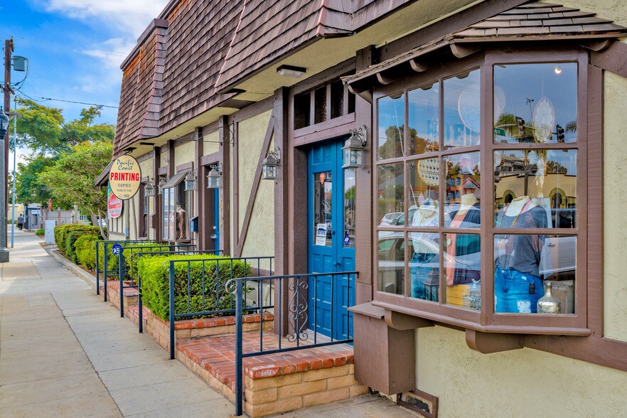 Primary Photo Of 457 Carlsbad Village Dr, Carlsbad Storefront Retail Office For Lease