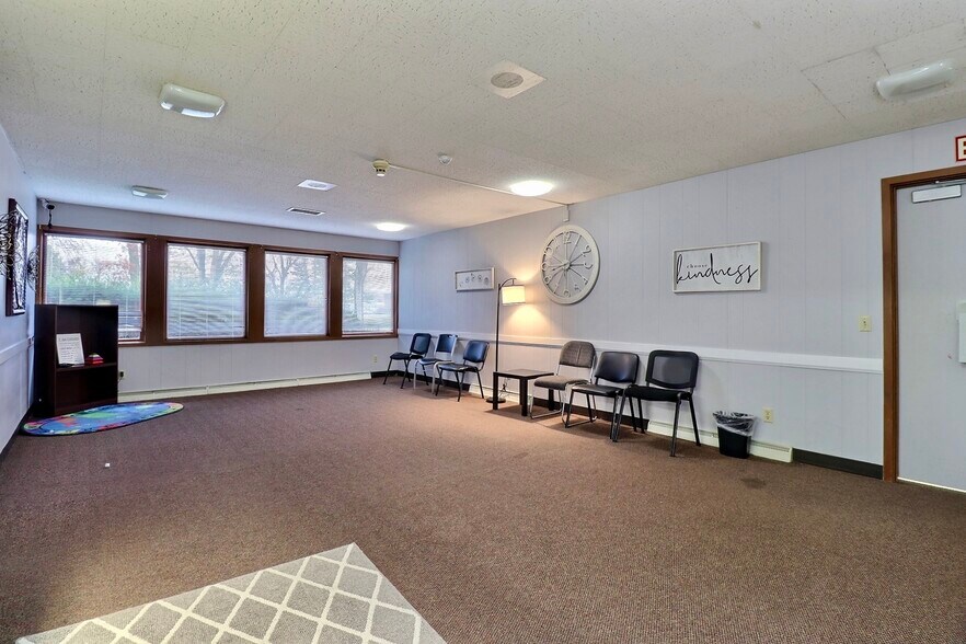 More Photos Of 230 E 22nd St, Fremont Medical For Sale