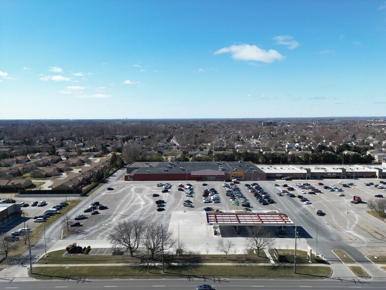 More Photos Of 41701-41941 Garfield Rd, Clinton Township Unknown For Lease