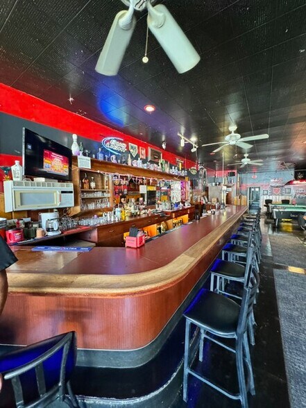 More Photos Of 735 Aultman St, Ely General Retail For Sale