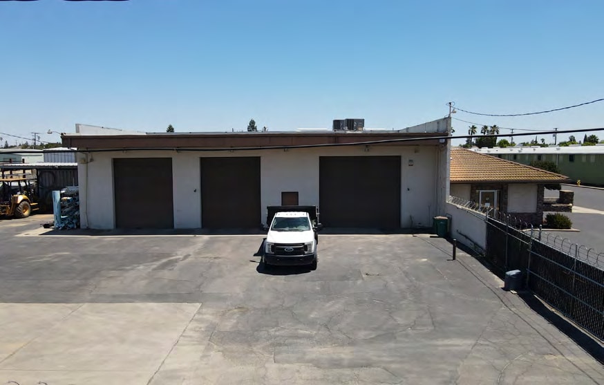 More Photos Of 33 Maxwell St, Lodi Warehouse For Lease