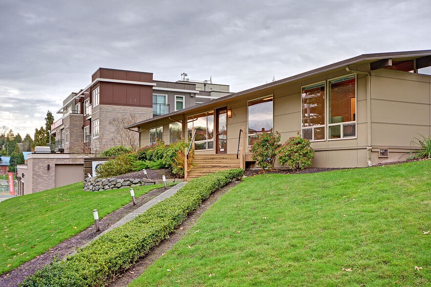 More Photos Of 317 4th St, Kirkland Office For Lease