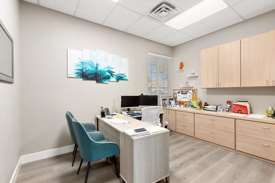 More Photos Of 7656 W Sahara Ave, Las Vegas Medical For Lease
