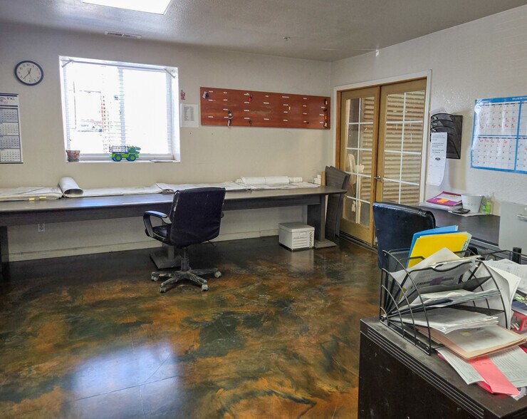 More Photos Of 4300 N State St, Ukiah Flex For Sale