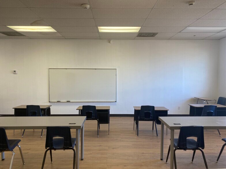 More Photos Of 630 W 17th Pl, Tempe Schools For Lease