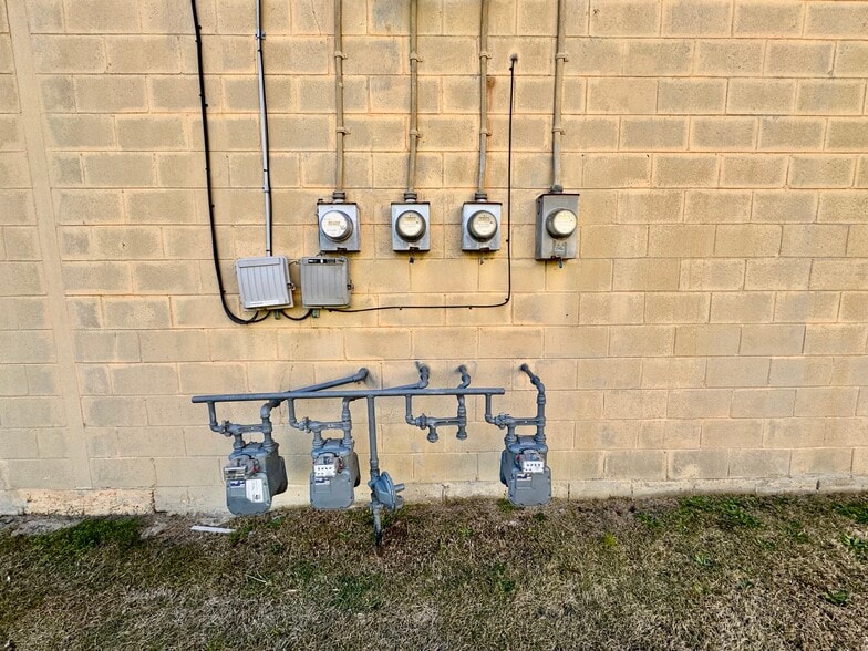 More Photos Of 4801 Milgen Rd, Columbus Light Distribution For Lease