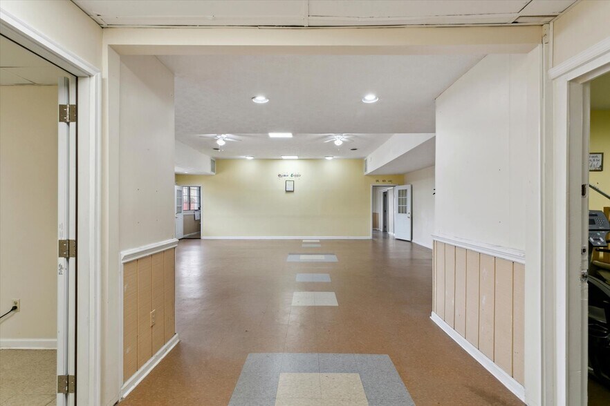 More Photos Of 1721 N King St, Hampton Daycare Center For Sale