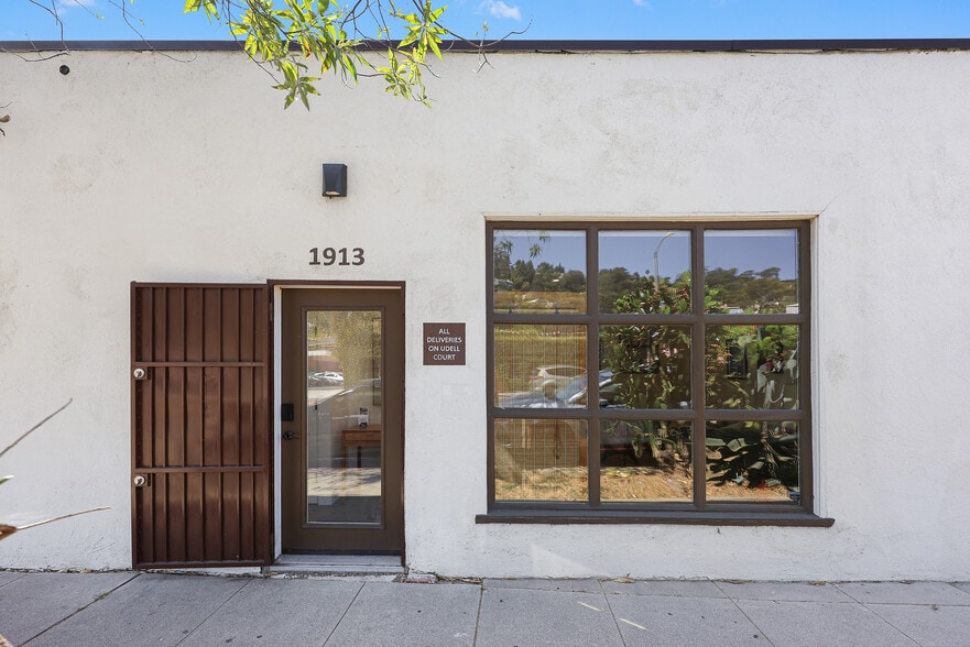 More Photos Of 1913-1915 Hyperion Ave, Los Angeles Loft Creative Space For Sale