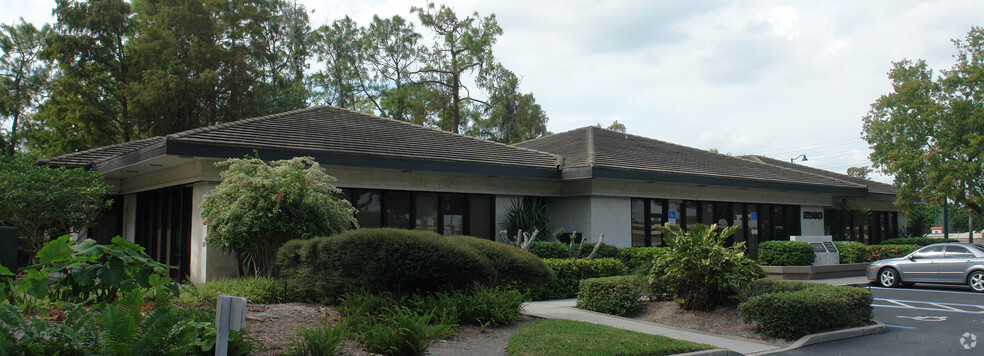 Primary Photo Of 2590 Golden Gate Pky, Naples Medical For Lease