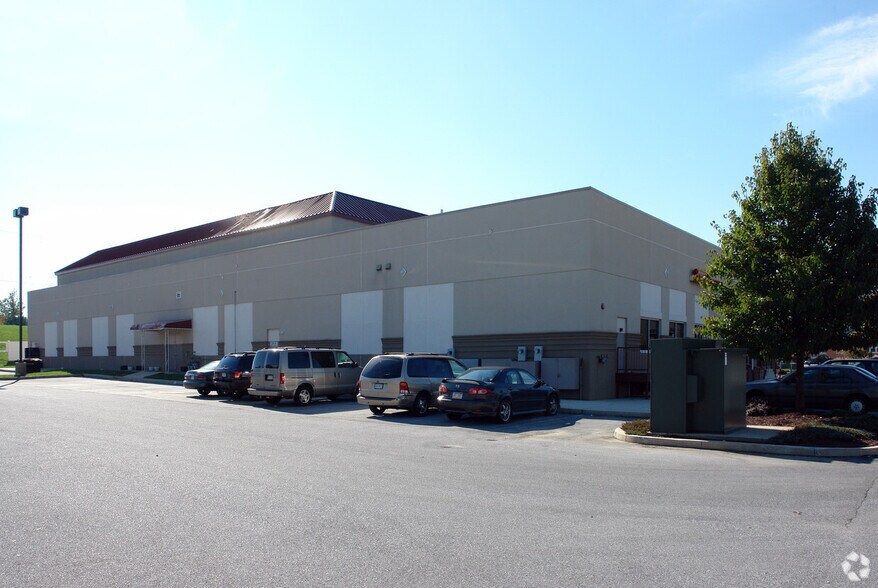 More Photos Of 983 E Lancaster Ave, Downingtown Storefront For Sale