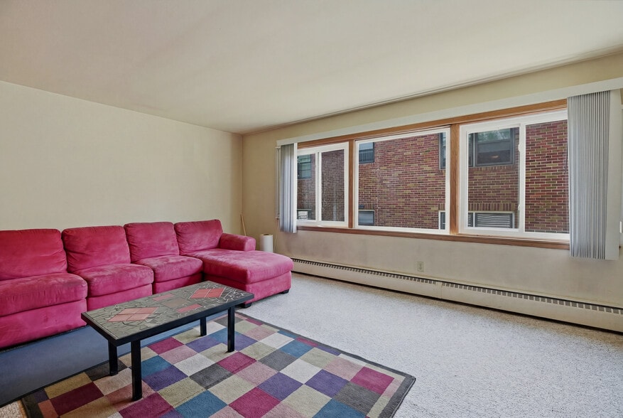 More Photos Of 394 Pierce St, Saint Paul Apartments For Sale