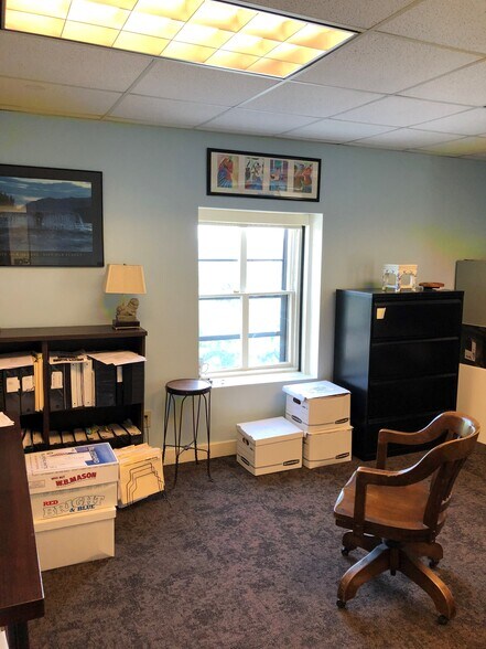 More Photos Of 17 Elk St, Albany Office For Lease