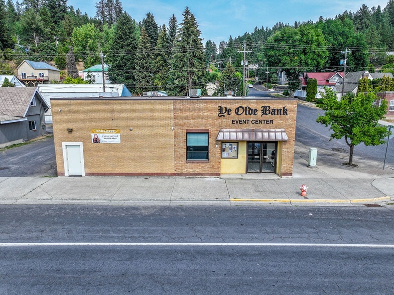 More Photos Of 424 S Main St, Troy Bank For Sale