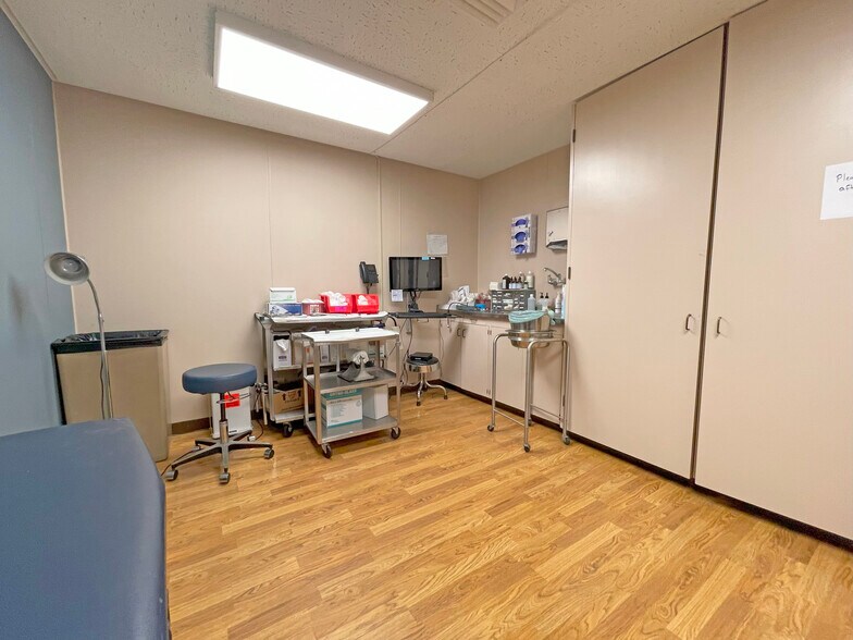 More Photos Of 1405 Montgomery Dr, Santa Rosa Medical For Sale