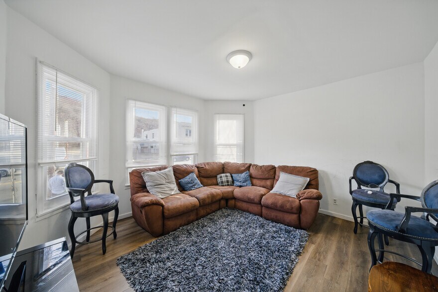 More Photos Of 203 E Blackwell St, Dover Multifamily For Sale