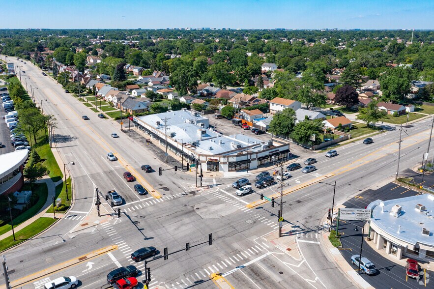 More Photos Of 7946-7962 N Waukegan Rd, Niles Freestanding For Sale