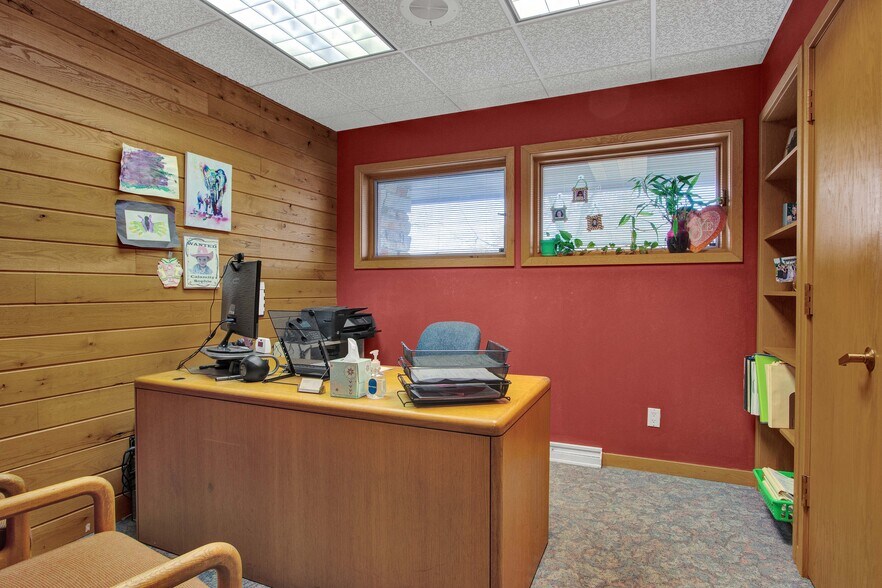 More Photos Of 3125 Main St, Stevens Point Office For Sale