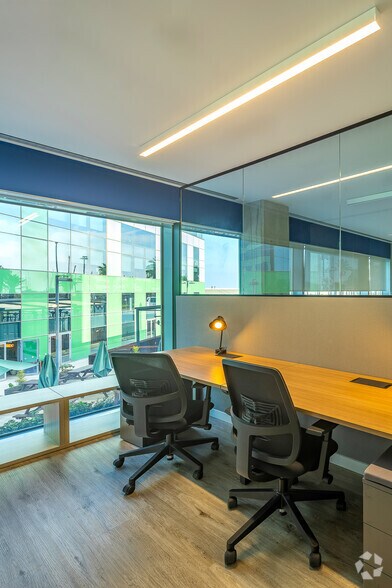 More Photos Of 99-101 Passeig de Joan de Borbó Comte de Barcelona, Barcelona Coworking Space