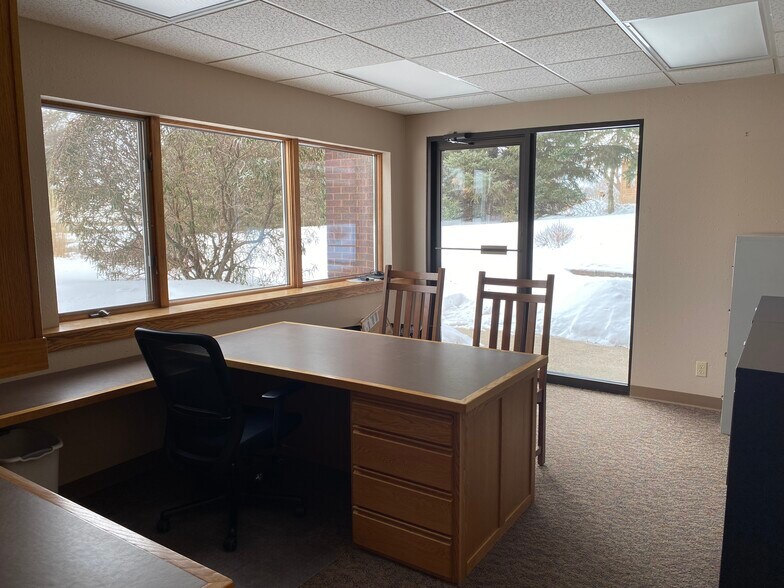 More Photos Of 1200 Heritage Dr, New Richmond Office For Sale