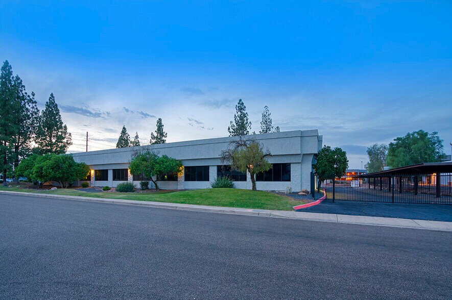More Photos Of 8805 N 23rd Ave, Phoenix Medical For Lease