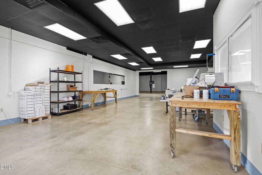 More Photos Of 1665 N Market Dr, Raleigh Light Manufacturing For Lease