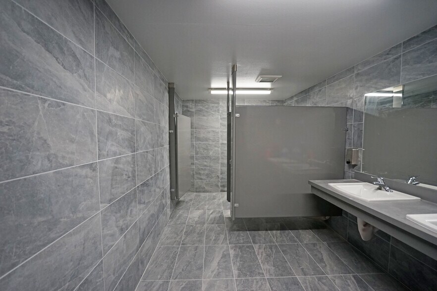 More Photos Of 3601 W Washington Ave, Yakima Office For Lease