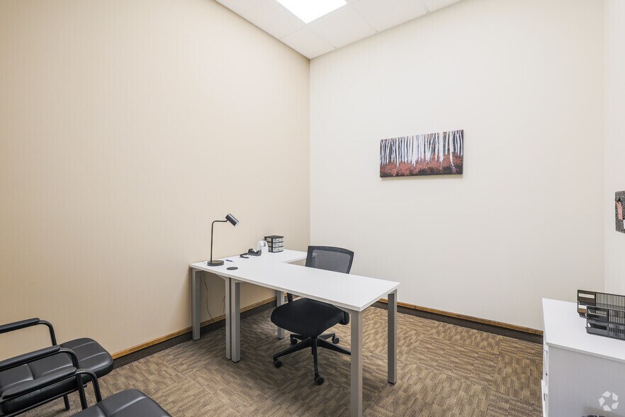 More Photos Of 1632 E 23rd Ave, Hutchinson Office For Lease