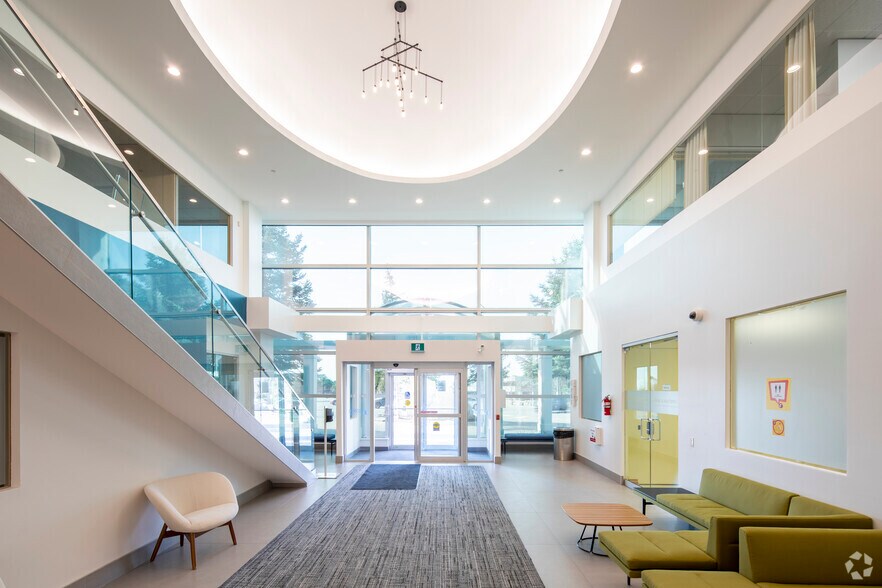 More Photos Of 5500 N Service Rd, Burlington Office For Lease