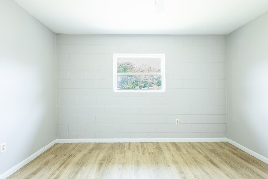 More Photos Of 3413 Terminal Ct, Columbus Apartments For Sale