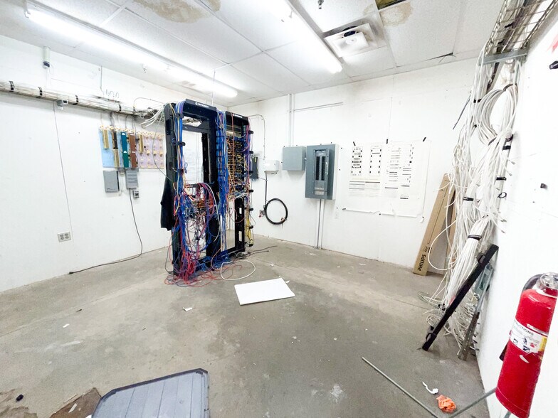 More Photos Of 5916 W Loop 289, Lubbock Freestanding For Lease