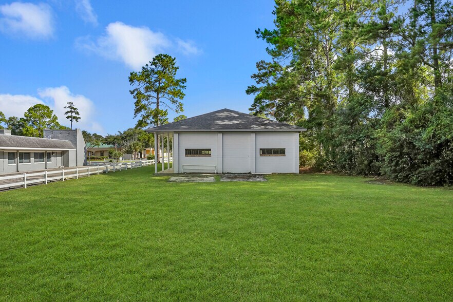 More Photos Of 3740 San Jose Pl, Jacksonville Office For Lease