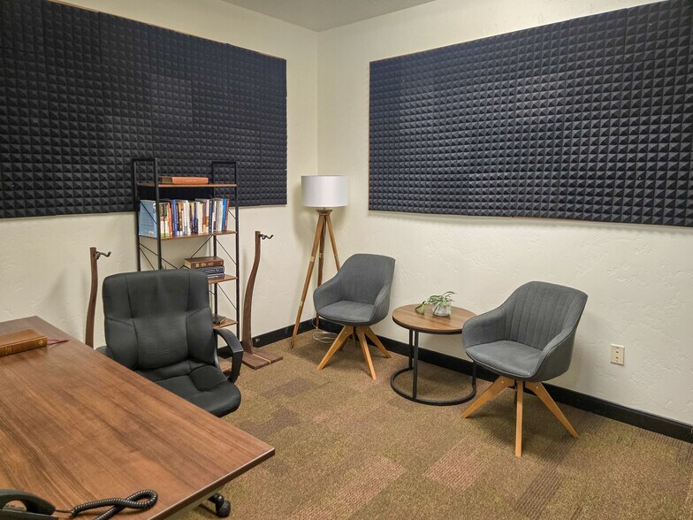More Photos Of 200 N Seneca Springs Way, Star Office For Lease