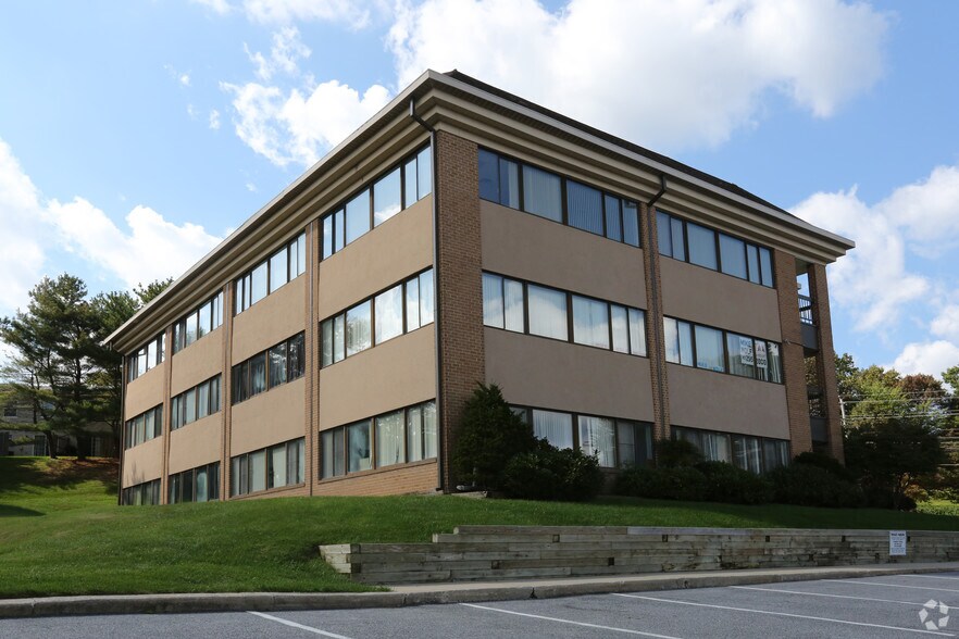 More Photos Of 8441 Belair Rd, Nottingham Medical For Lease