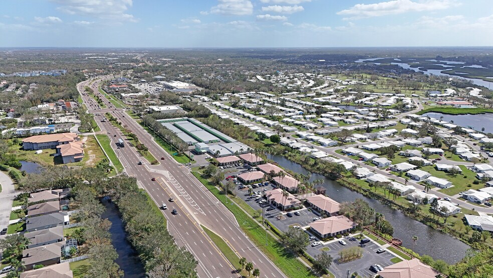 More Photos Of 3950 Sr-64 E, Bradenton Medical For Sale
