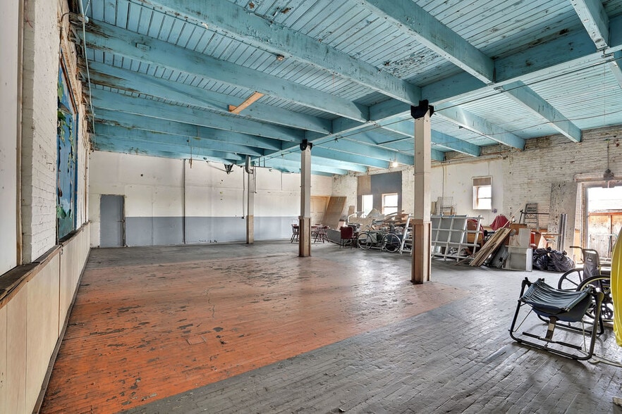More Photos Of 245-249 Verona Ave, Newark Manufacturing For Sale