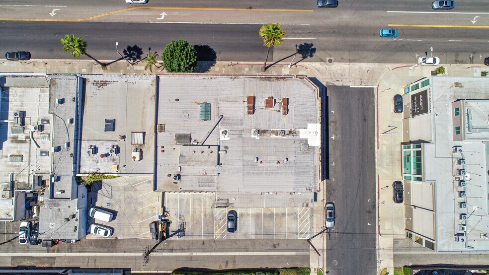 More Photos Of 8330-8338 Beverly Blvd, Los Angeles Storefront Retail Office For Lease