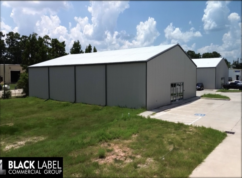 Primary Photo Of 121 Industrial Ct, Conroe Warehouse For Lease