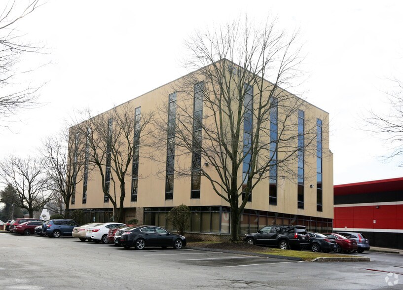 More Photos Of 920 Providence Rd, Towson Office For Lease