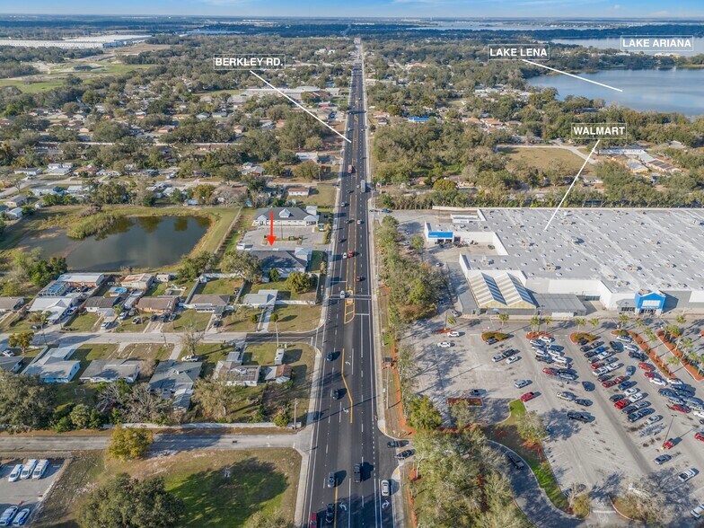 More Photos Of 295 Berkley Rd, Auburndale Freestanding For Lease