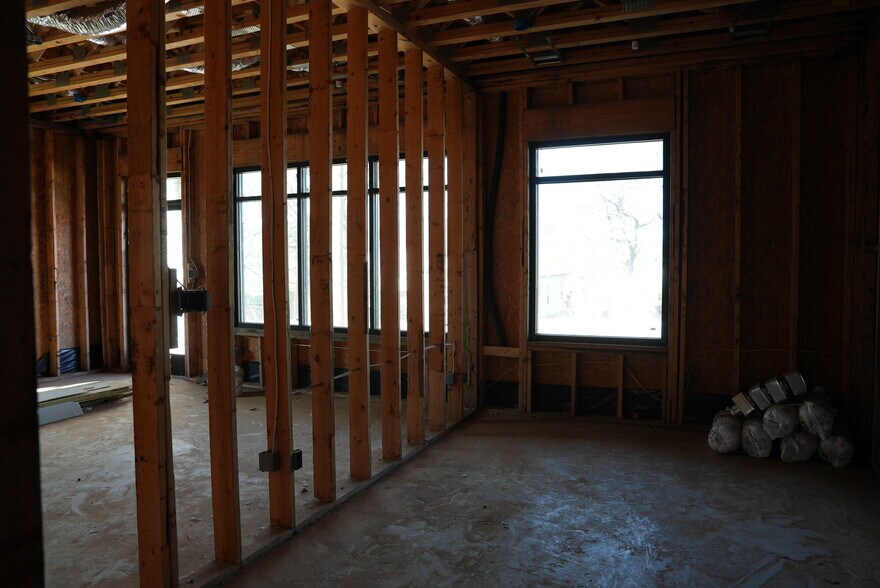 More Photos Of 301 Oak st, Mansfield Multifamily For Sale