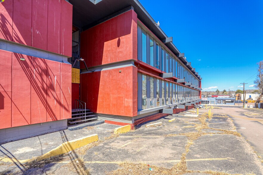 More Photos Of 125 N Parkside Dr, Colorado Springs Office Residential For Sale