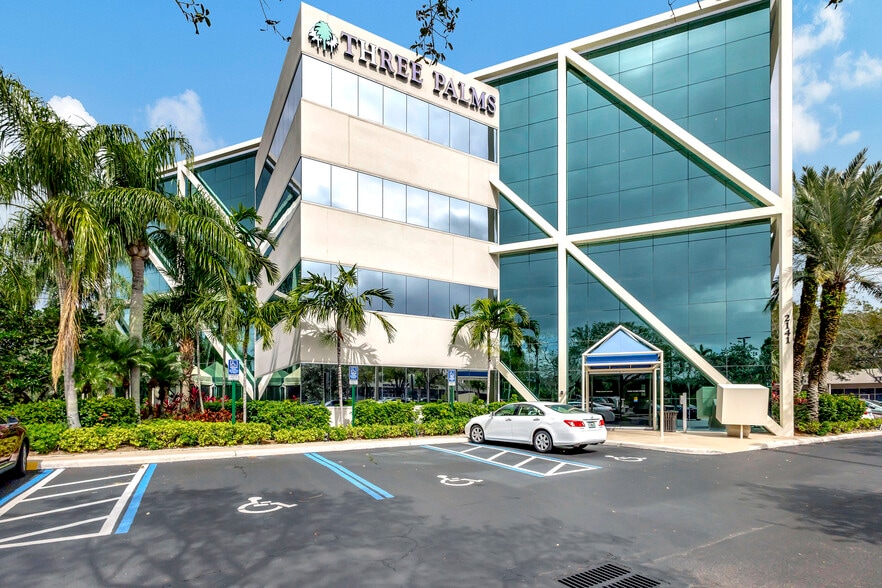 More Photos Of 2141 S Alternate A1A Hwy, Jupiter Medical For Sale