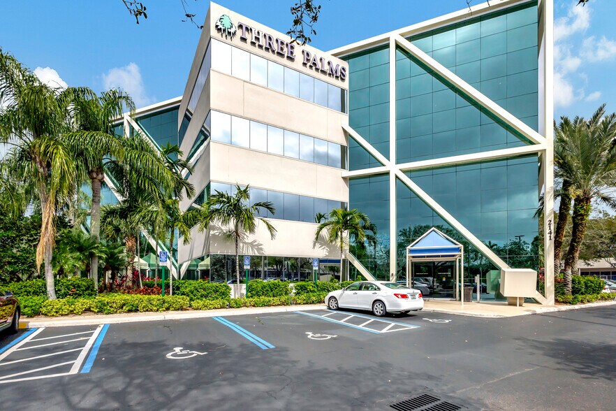 More Photos Of 2141 S Alternate A1A Hwy, Jupiter Medical For Sale